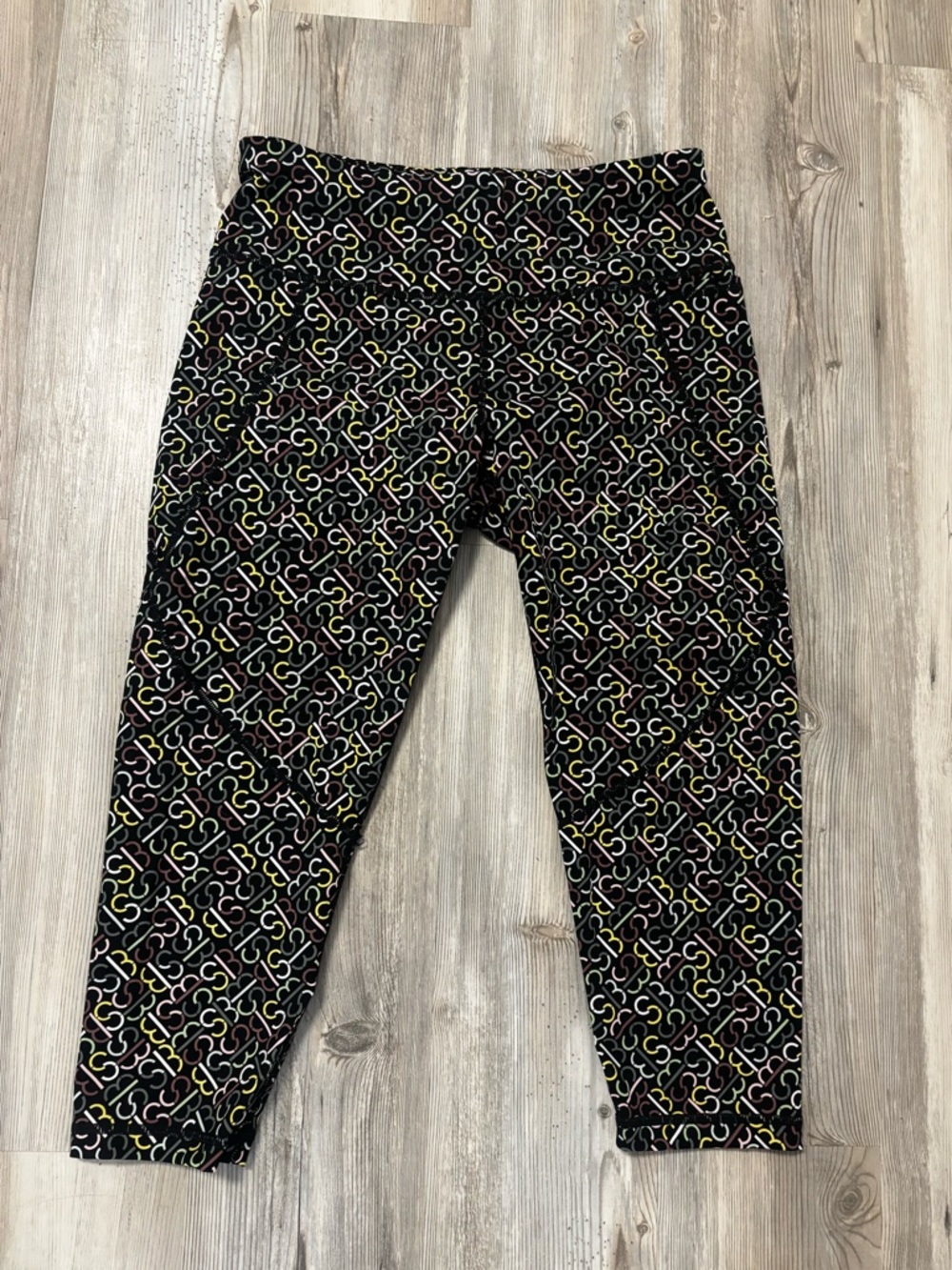 Sweaty Betty Power Cropped Leggings Medium Black Multicolor Logo Print Athleisur